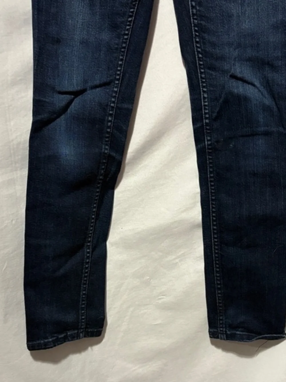 Dark Wash Women’s Skinny Jeans - Unbranded - Picture 8 of 8